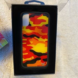 camo wildflower case in box!!